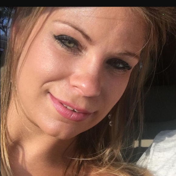 Meet your Posher, Crystal - Picture 4 of 8